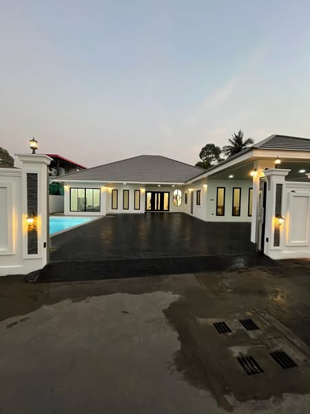 Selling New Pool Villa House