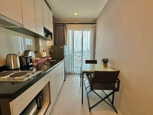 One Bedroom Condo For Rent