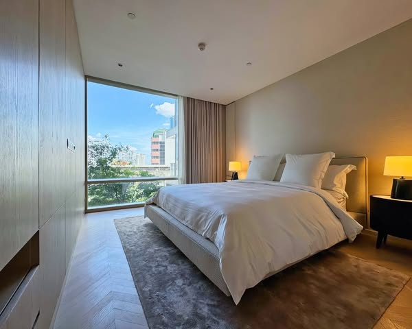 Luxury Two Bed Room Condo For Rent 