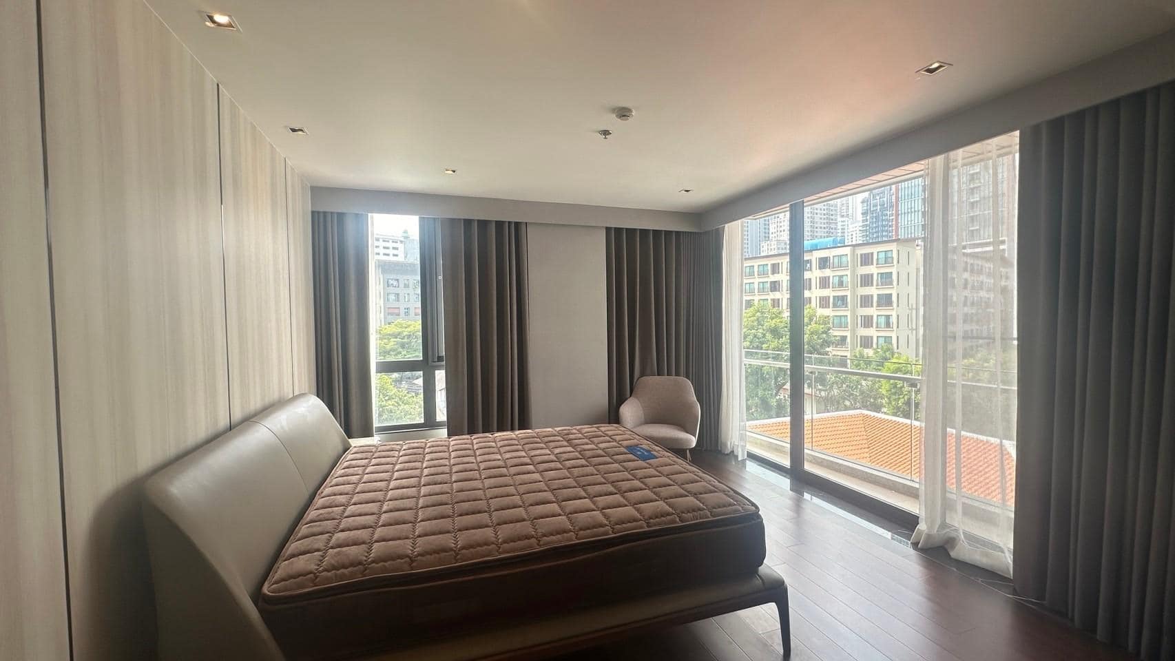 Three Bed Room Apartment For Rent