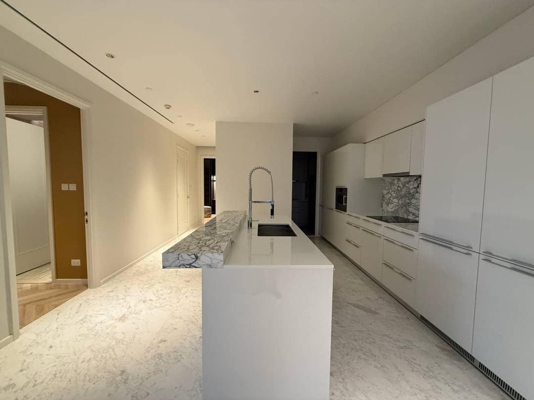 Ultra Luxury Condo For Rent